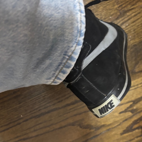 Nike Black and Silver High-Tops - Picture 4 of 11